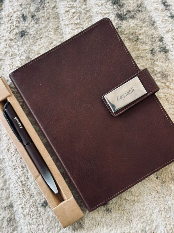 COSTOMIZED DIARY AND PEN