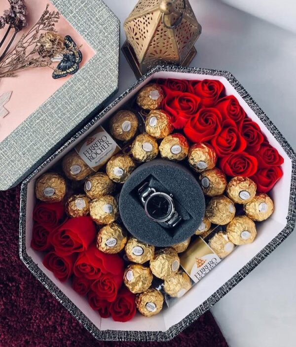 WATCH HAMPER